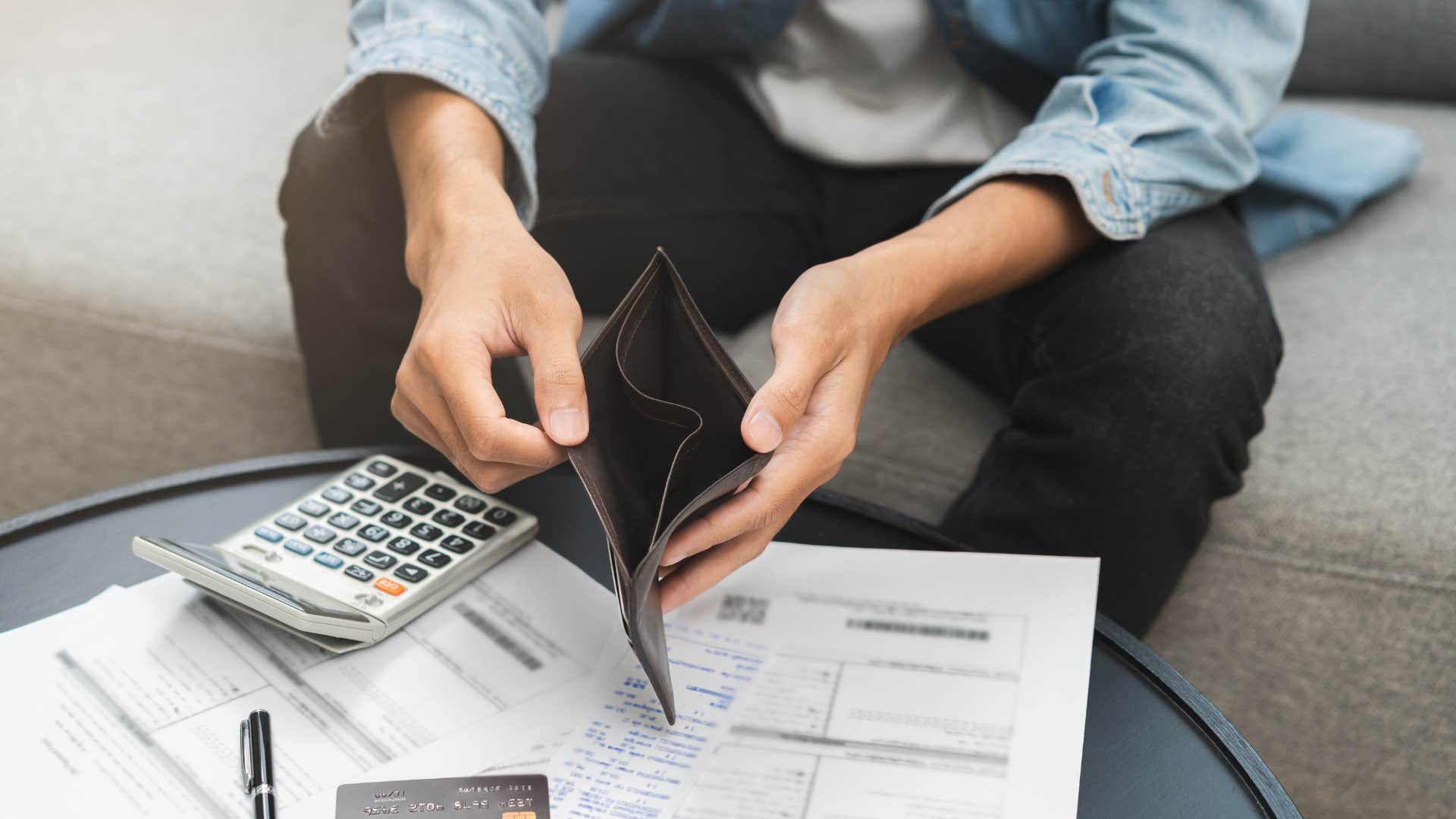 if a man starts spending money on these things his marriage is in trouble secretive spending 