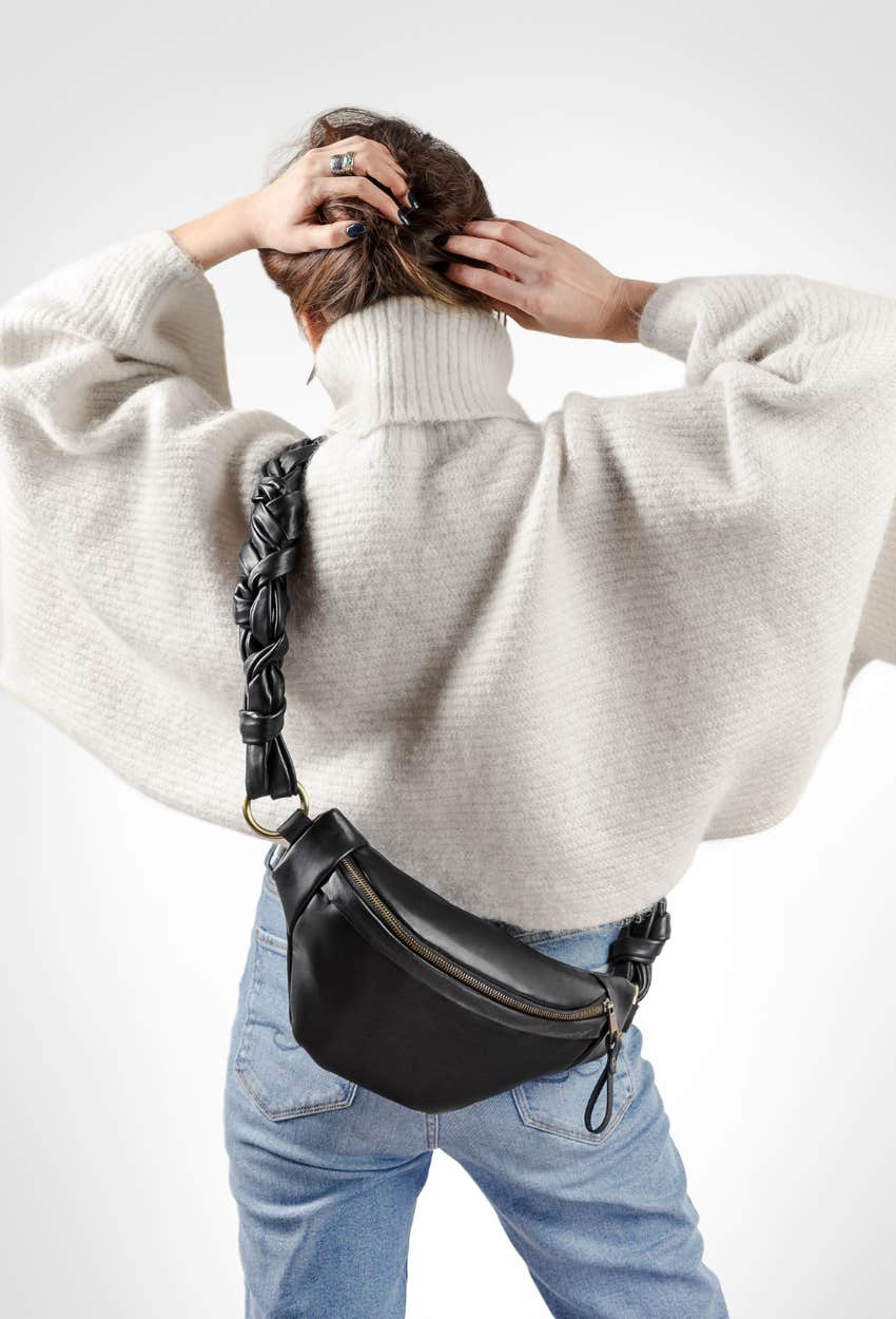 carry purse cross body bag back personality