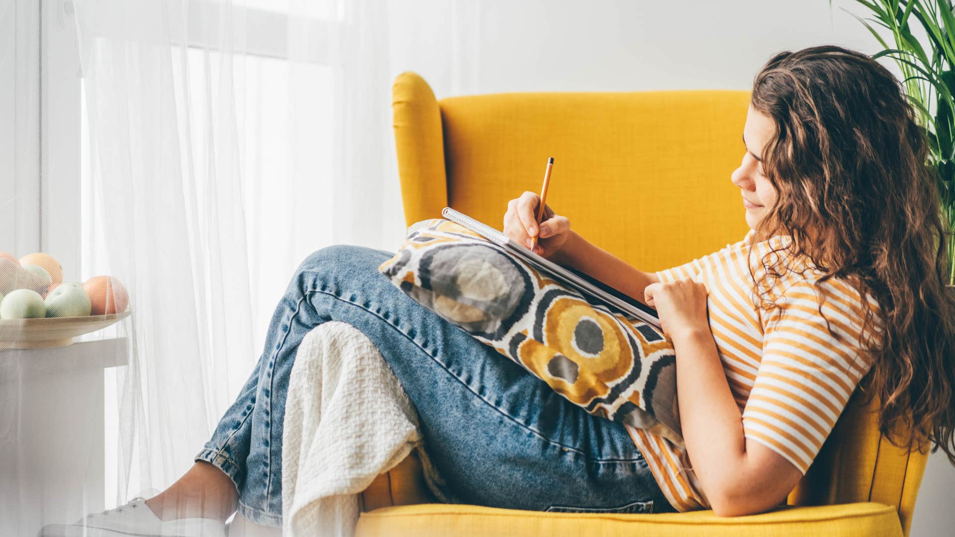 woman who is embracing the art of falling in love by not dropping everything for him